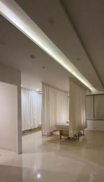 Me Makeup & Hair Studio Gallery Image 11