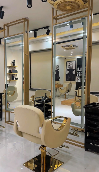 Me Makeup & Hair Studio Gallery Image 8